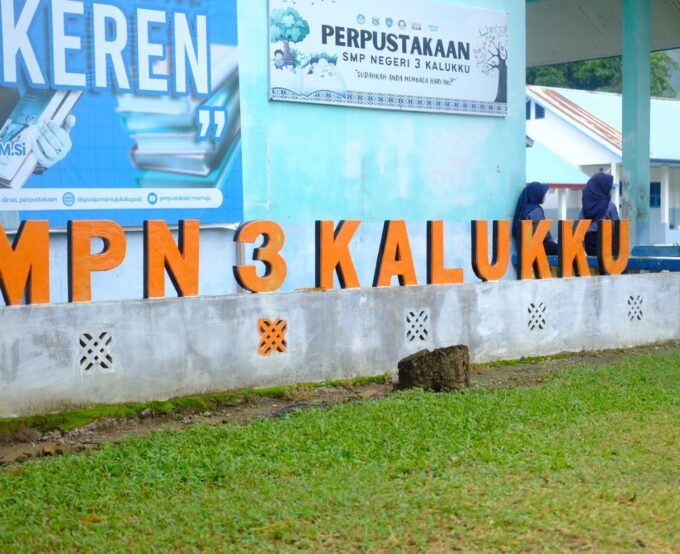 Perpanjang otomatis, SMPN 3 Kalukku Pertahankan Akreditasi A