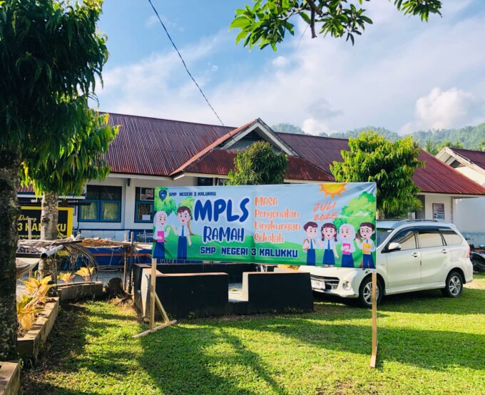 Insiden Bendera Sobek Warnai Pembukaan MPLS SMPN 3 Kalukku